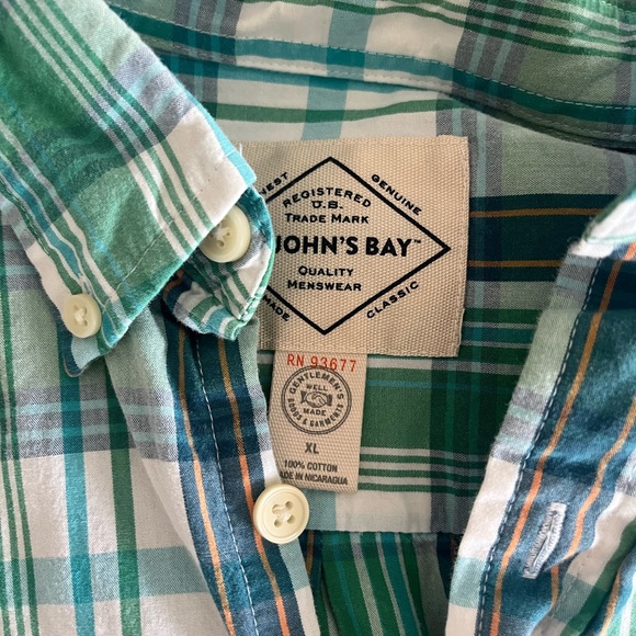 Men’s Shirt - Picture 2 of 3